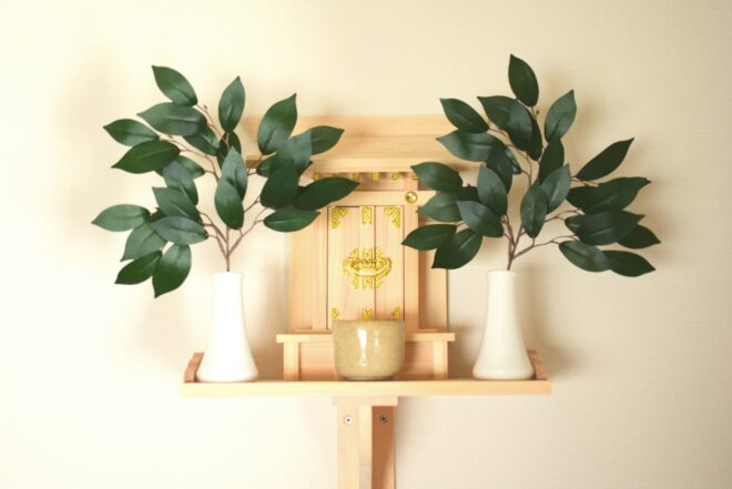 御札が入らないコンパクトサイズの神棚のイメージ