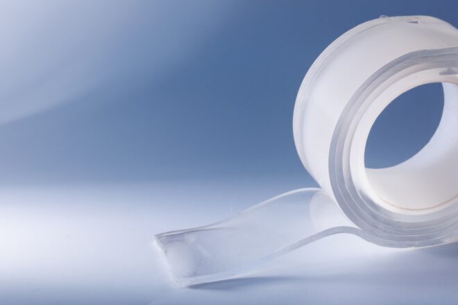 厄除けの御札はテープで貼ってもいい？正しい貼り方や注意点を解説